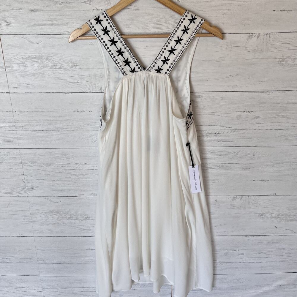 Cupcake & Cashmere Dress Womens SZ Small Ivory Zeus Swing with Embroidery Flowy